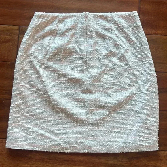 1.State Size 4 Pink Tweed Mini Skirt - Picture 3 of 5
